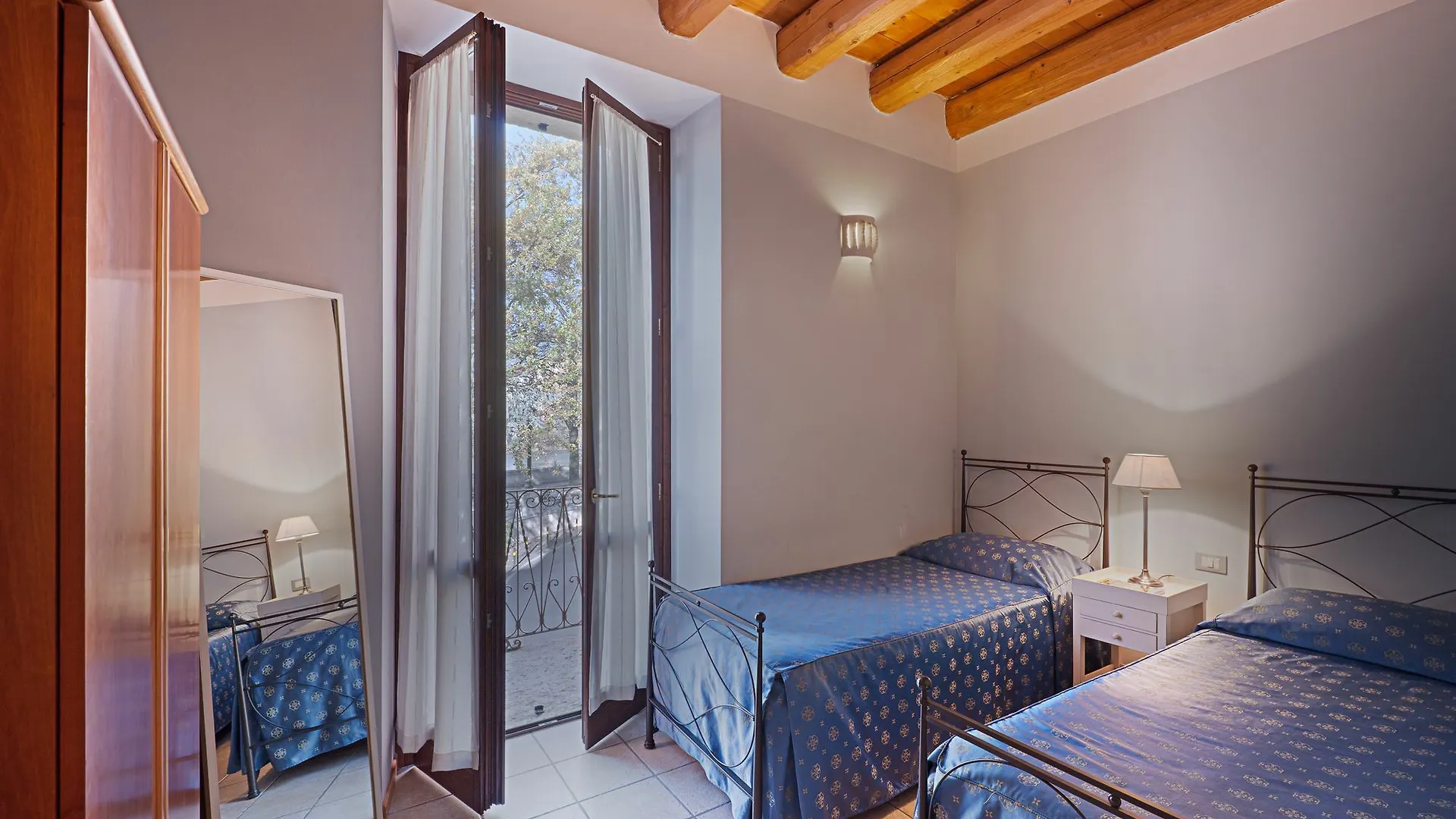 Residence San Lorenzo contacts